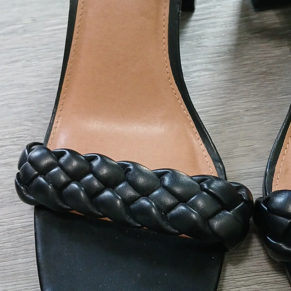 DV by  Dolce Vita Braided Strap Black Block Heel Sandals  Sz 11 NWOT - Picture 7 of 10